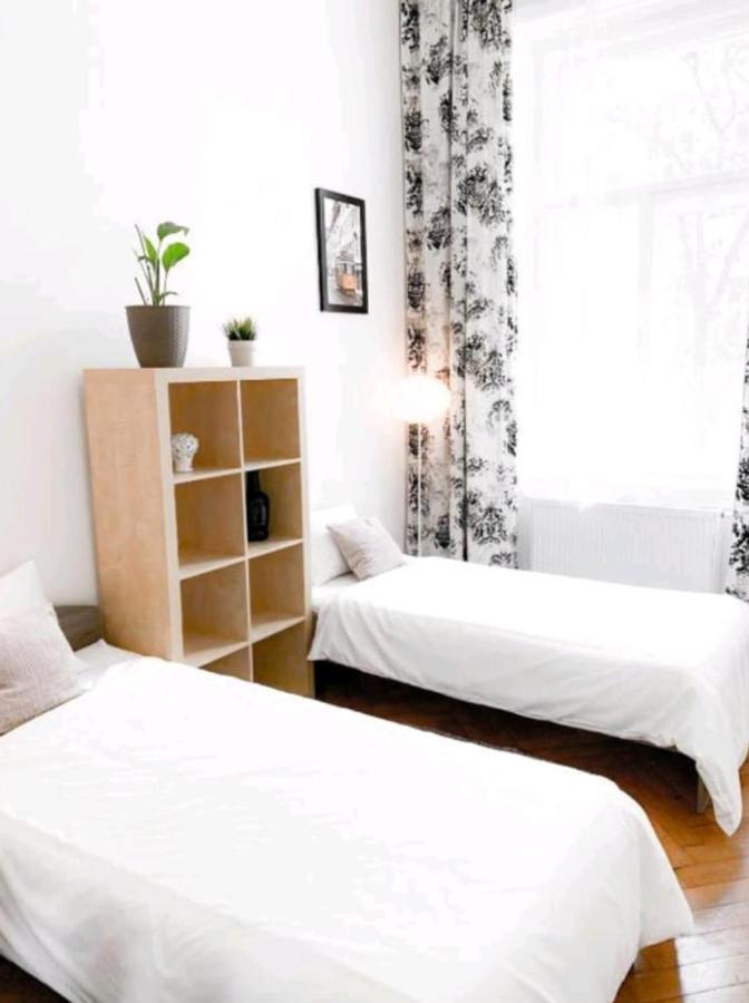 Gallys Apartments Prag Exterior foto