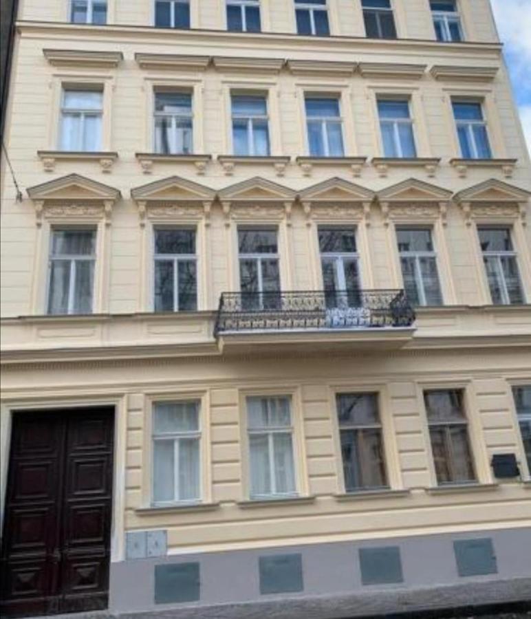Gallys Apartments Prag Exterior foto